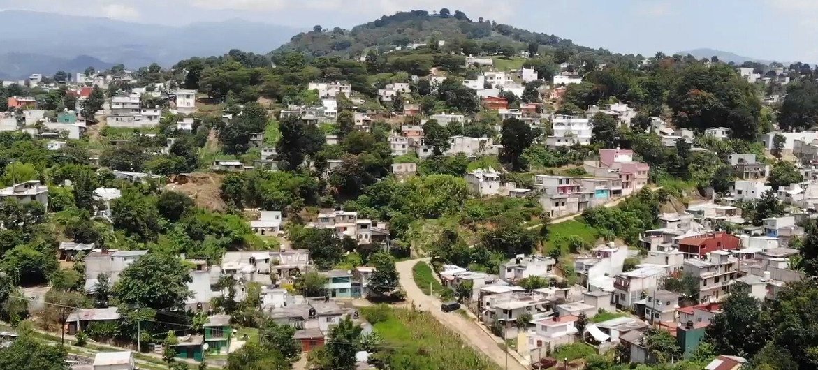 São Salvador usa natureza para combater enchentes