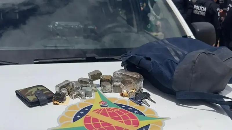 Alunos do Curso de Formação de Praças (CFP XI) da PMDF prendem homem por tráfico de drogas em Samambaia