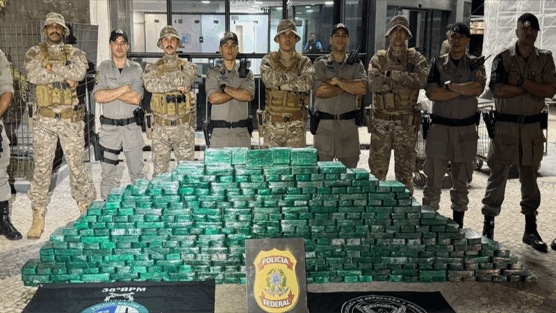 PMGO – PF – PRF – operação integrada resulta na apreensão de meia tonelada de cocaína.