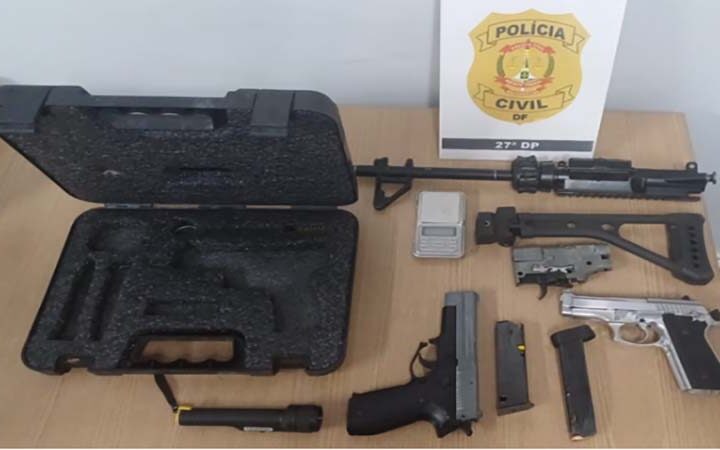 Homem é preso com armas ilegais no Recanto das Emas