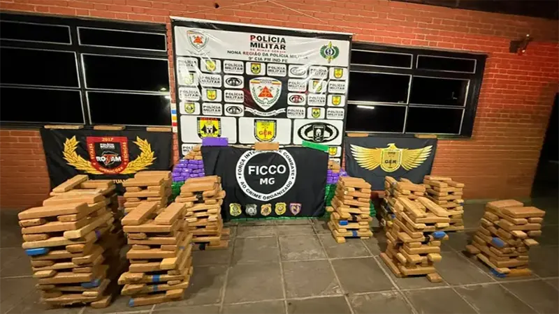 PMMG Prata – Operação policial apreende aproximadamente 1000 quilos de maconha