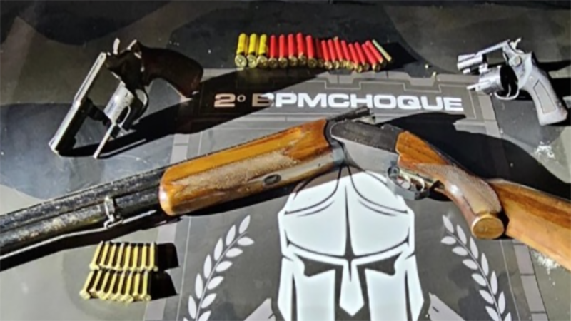 PMGO – 2º BPM choque,  apreende armas de fogo e recaptura foragido
