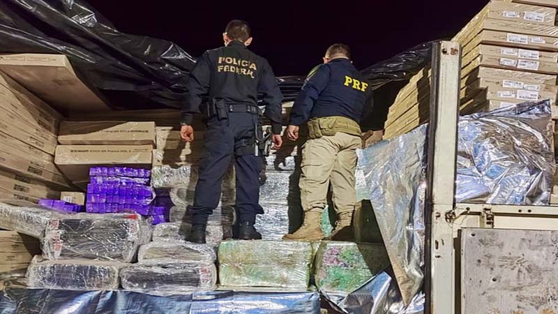 PRF e Polícia Federal apreendem 4,5 toneladas de maconha