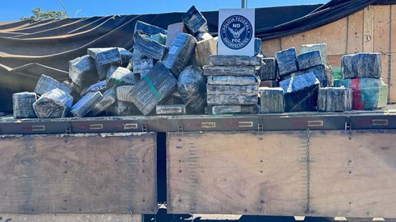 PF apreende mais de 2,7 toneladas de maconha em Foz do Iguaçu
