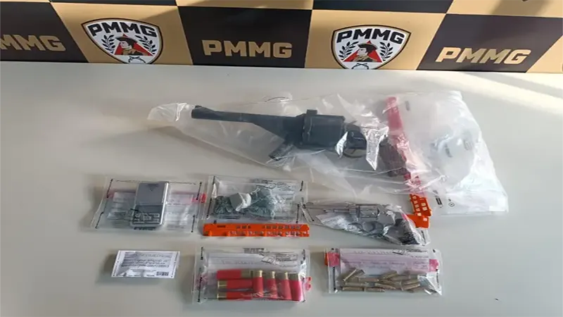 PMMG apreende munições em carrinho de bebê e três são conduzidos