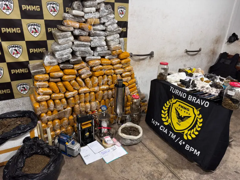 Uberaba – Polícia Militar MG prende cinco pessoas e apreende grande quantidade de drogas