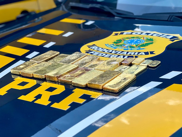 PRF apreende 11 kg de ouro ilegal na BR-174 em Roraima