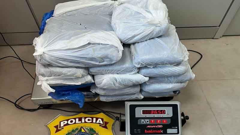 PF prende mulher com mais de 36 kg de droga em aeroporto