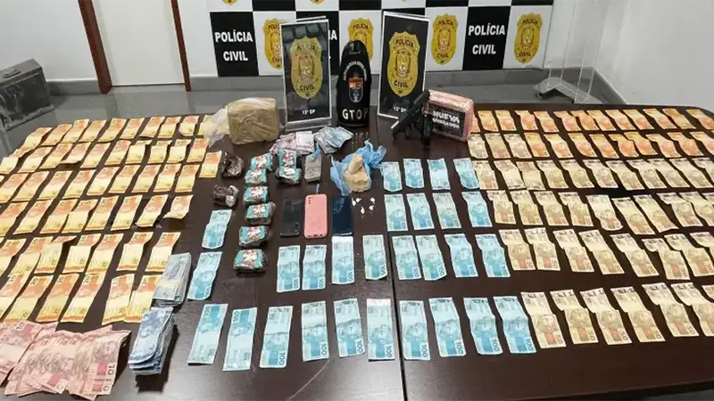 PMDF e PCDF desarticulam grupo criminoso e apreendem drogas, arma e dinheiro em Ceilândia