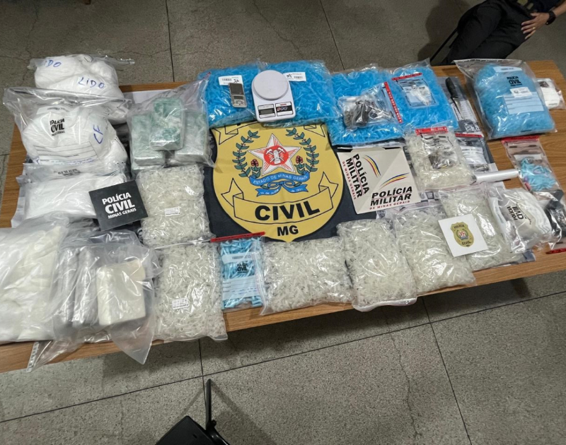 PCMG prende dois homens e apreende 10 kg de cocaína em Três Pontas