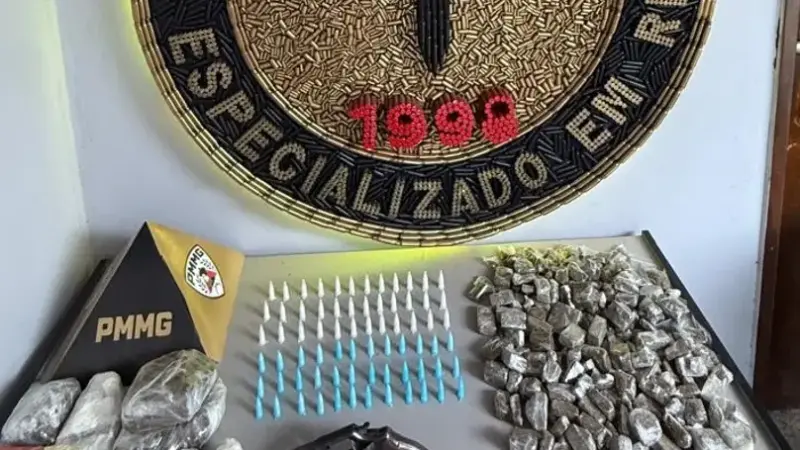 Contagem – Homem é preso com arma de fogo, maconha, cocaína e crack