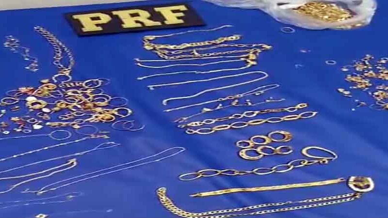 PRF recupera mais de um quilo de joias de ouro furtadas e prende quadrilha no RJ
