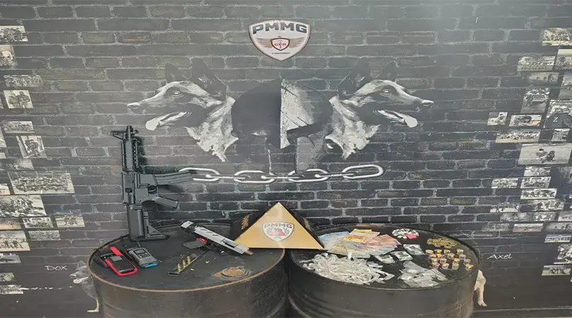 PMMG Contagem – Cão da ROCCA localiza armas e drogas