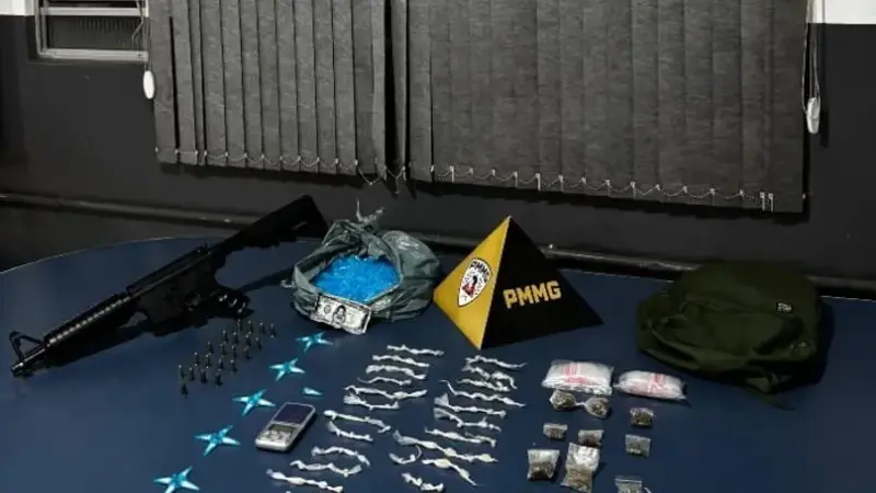 PMMG Santa Luzia – Operação policial apreende armas e drogas