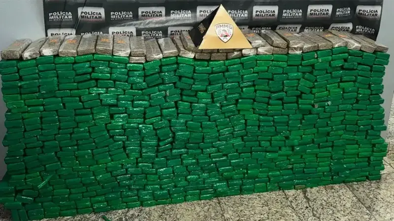 Sete Lagoas – ROTAM PMMG apreende 850 quilos de maconha