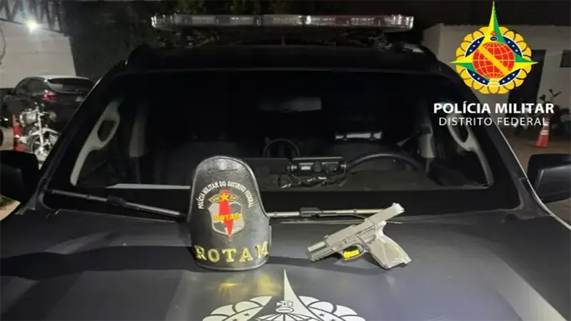 PMDF PRENDE HOMEM POR POSSE ILEGAL DE ARMA DE USO RESTRITO EM VICENTE PIRES
