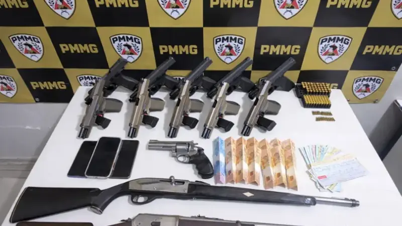 Paracatu – Arsenal oriundo de Goiás é apreendido em Minas Gerais