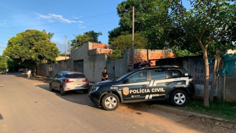 Polícia Civil prende investigados que mataram vítima a facadas durante uma discussão, em Novo Gama GO