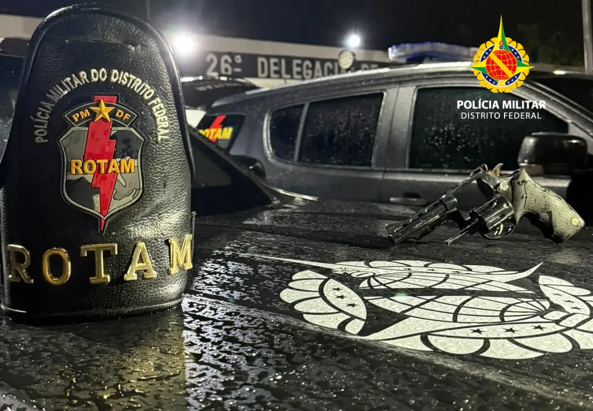 PMDF intercepta condutor armado e apreende revólver escondido sob banco de veículo em Samambaia