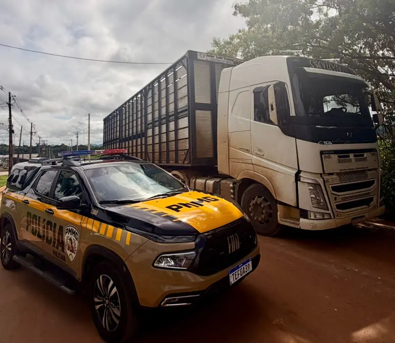Paracatu – Polícia Militar Rodoviária recupera caminhão produto de furto