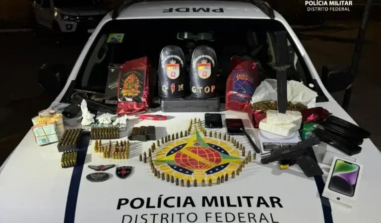 PMDF encontra armas e drogas em forro de gesso no Riacho Fundo I