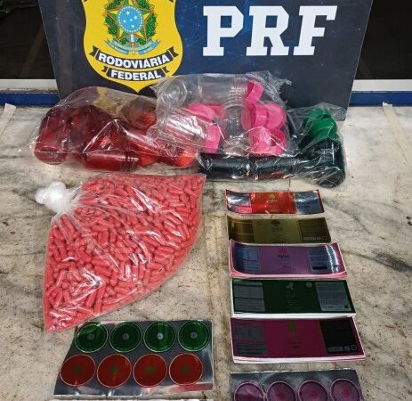 PRF apreende 1.200 cápsulas de medicamentos para emagrecimento e prende mulher na BR-365, em Uberlândia (MG)