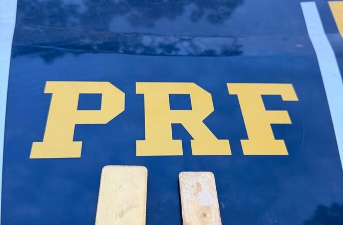 PRF apreende 646 gramas de ouro ilegal em carro de passeio na BR-230, em Distrito de Campo Verde/PA