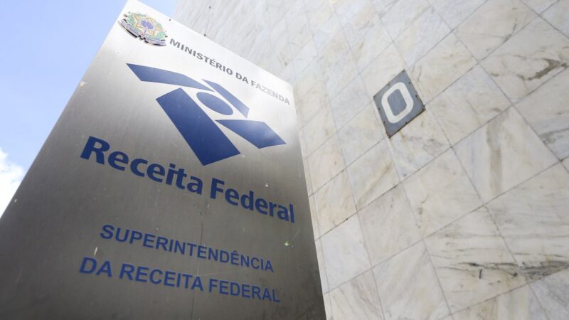Imposto sobre dividendos rende menos que o previsto e abre buraco de R$ 10,8 bi