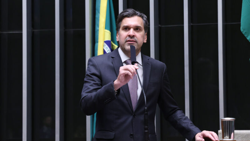 Câmara aprova câmeras com reconhecimento facial em transportes e vias
