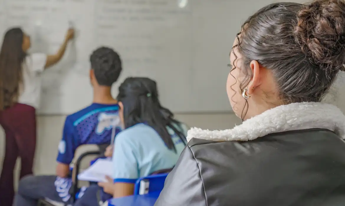 Educação no Brasil atinge melhor desempenho em 20 anos