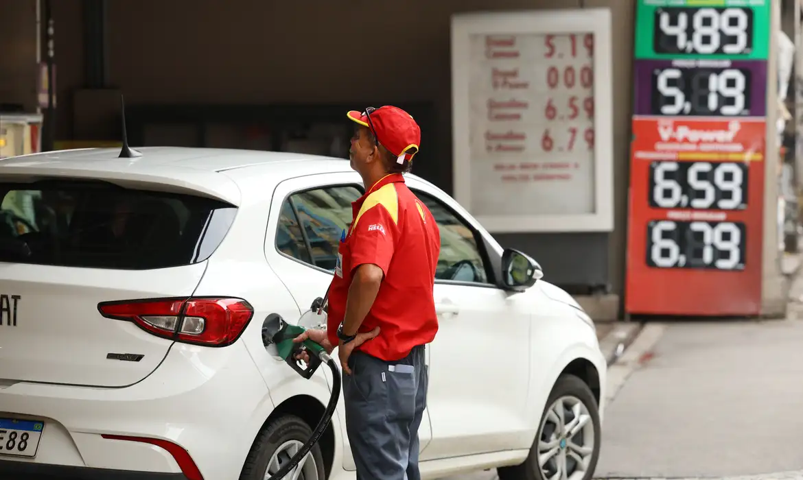 Etanol na gasolina: MPF e indústria divergem sobre segurança