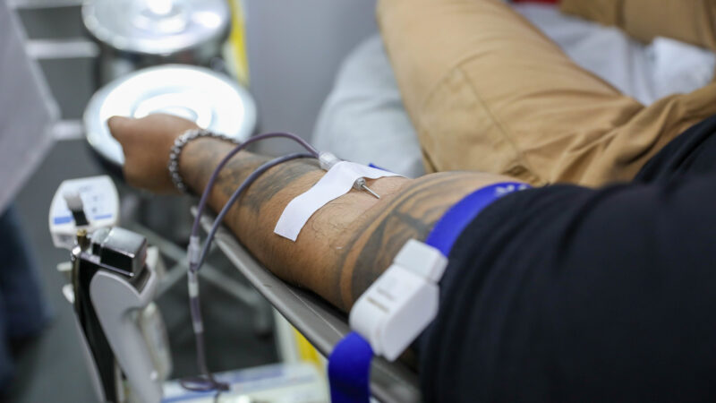 Hemocentro coleta sangue na Praça do Relógio em Taguatinga