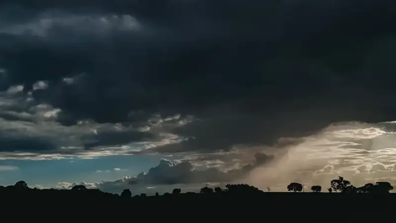 RS sob alerta máximo: tempestades com ventos de 100 km/h