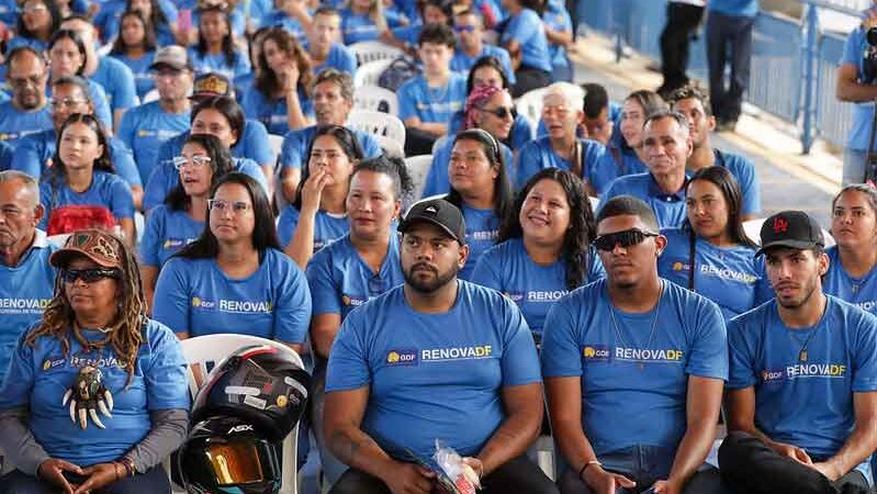 Renova-DF forma 1.312 alunos em Ceilândia e recupera 181 espaços públicos