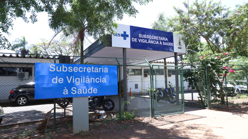 Procedimentos estéticos invasivos em salões de beleza exigem atenção redobrada