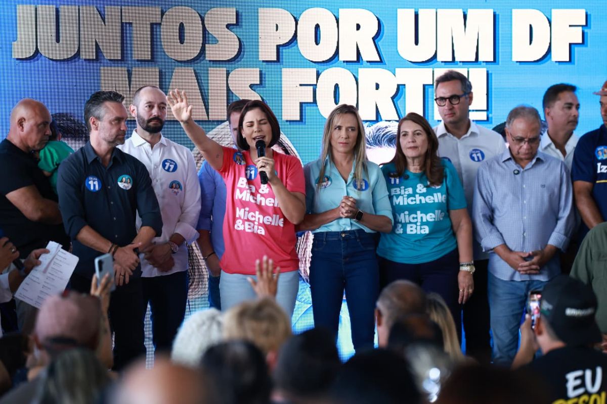 Em evento no SIA, Michelle Bolsonaro associa votos no Senado à libertação de Jair Bolsonaro